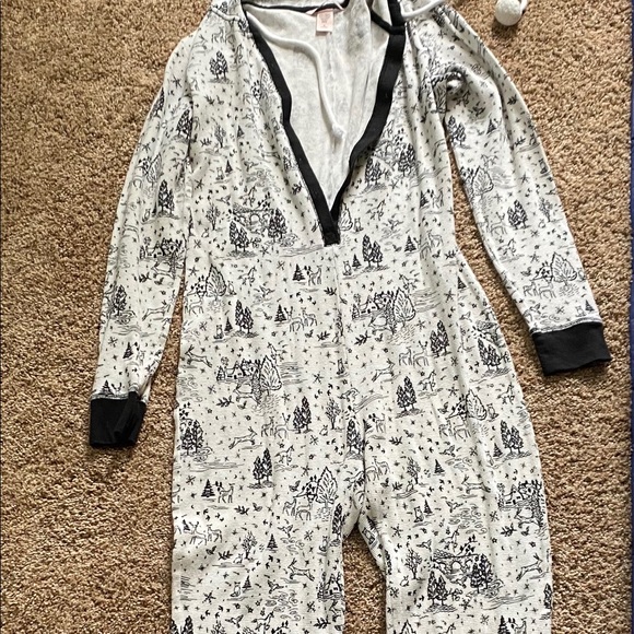 Victoria’s Secret onesie - Picture 2 of 5
